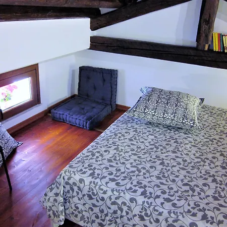 Oda ve Kahvaltı Icalderai Palermo